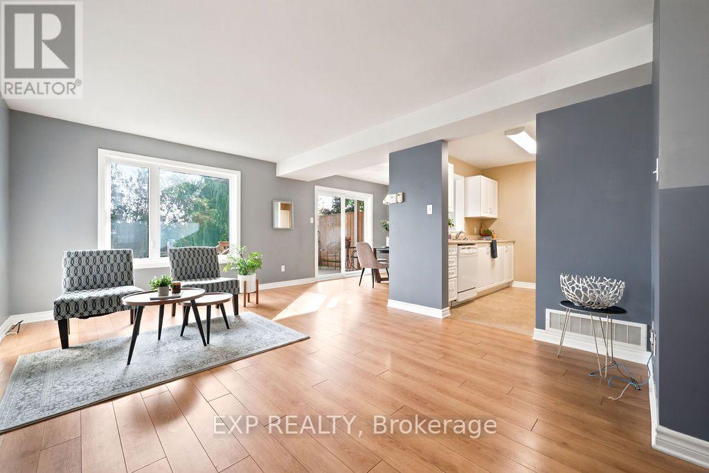 Residential in Renfrew 4