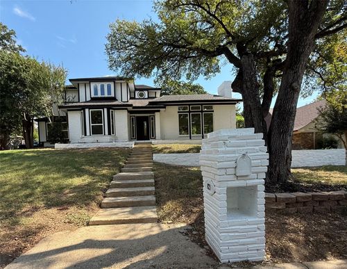 821 Sylvan Dr, Fort Worth, TX, 76120-2851 | Card Image