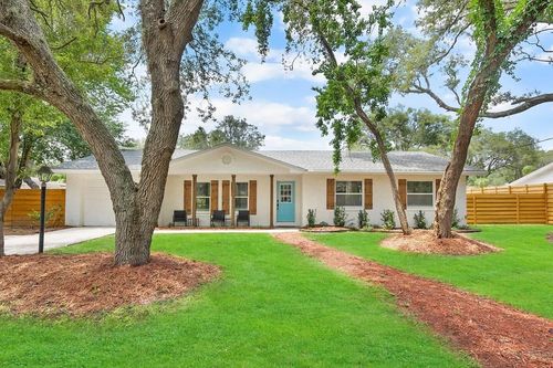 415 Gerona Rd, St Augustine, FL, 32086-6111 | Card Image