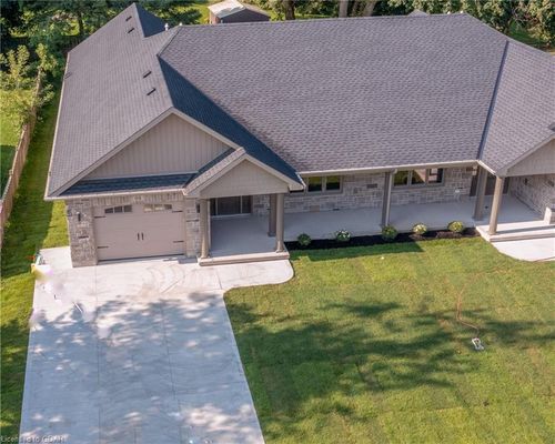 92-94 King Street S, Harriston, ON, N0G1Z0 | Card Image