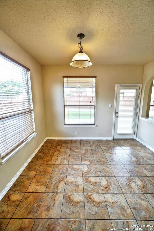 9022 Anderson Blf, House other with 5 bedrooms, 4 bathrooms and null parking in Converse TX | Image 15
