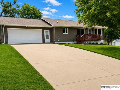 301 Maple St, Kennard, NE, 68034-3033 | Card Image