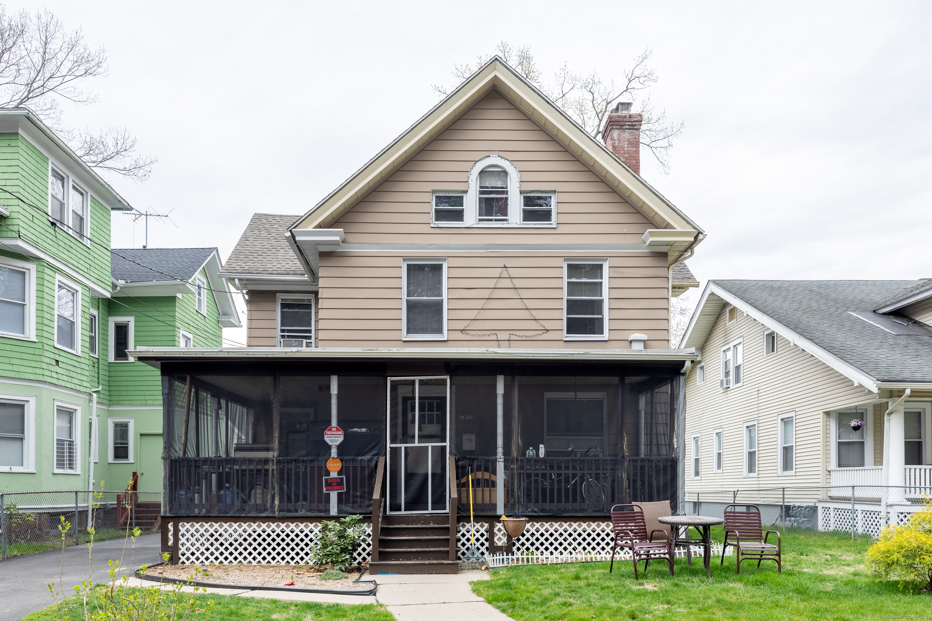 Vine St, Hartford, CT 06112