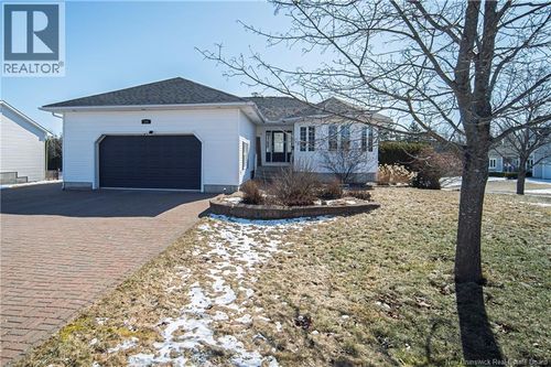 100 Duffie Dr, Oromocto, NB, E2V4L3 | Card Image