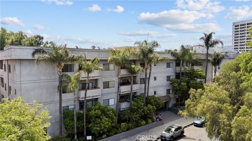 4706 Sepulveda Blvd, Sherman Oaks, CA, 91403-2424 | Card Image