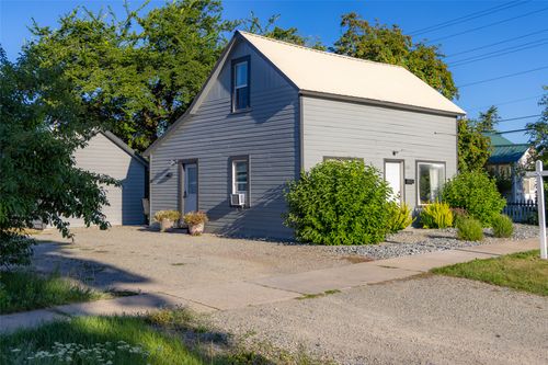 908 5th Ave W, Kalispell, MT, 59901-5551 | Card Image