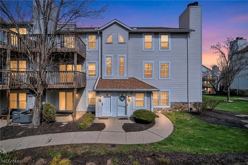 apt-d1-28300 Detroit Rd, Westlake, OH, 44145-2126 | Card Image