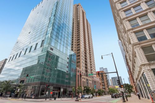 2601-1111 S Wabash Ave, Chicago, IL, 60605-2589 | Card Image