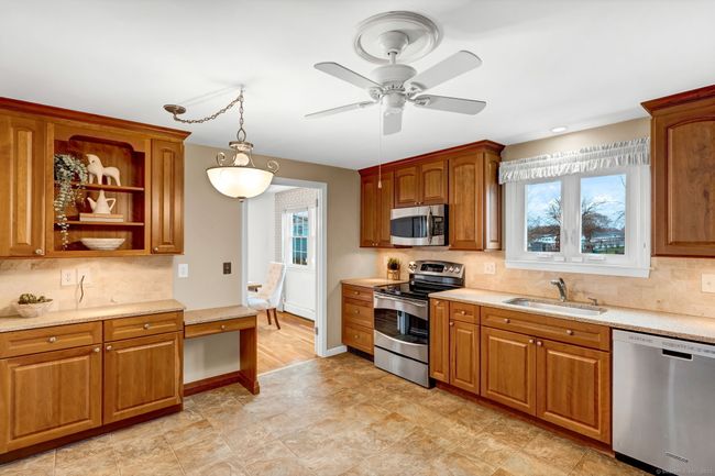 516 Coppermill Rd, House other with 4 bedrooms, 3 bathrooms and null parking in Wethersfield CT | Image 13