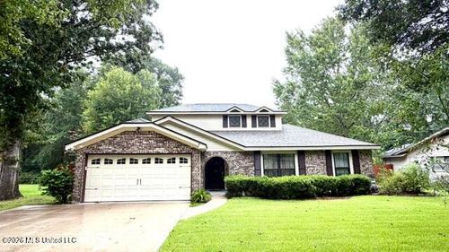 3924 River Pine Dr, Moss Point, MS, 39563-5020 | Card Image