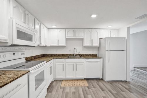 8a-4026 Inverrary Dr, Lauderhill, FL, 33319-4511 | Card Image