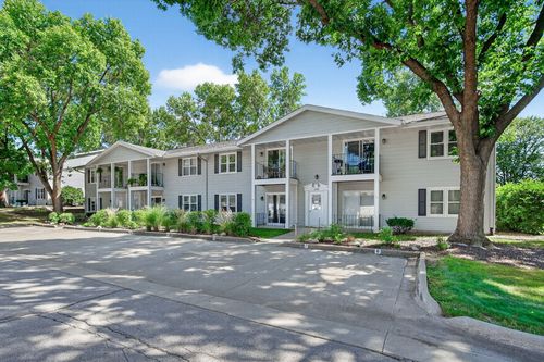 unit-5-1220 49th St, West Des Moines, IA, 50266-5439 | Card Image
