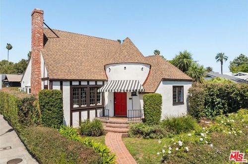 7737 Norton Ave, West Hollywood, CA, 90046-5522 | Card Image