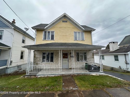 720 Delaware St, Forest City, PA, 18421-1002 | Card Image