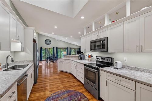 10671 W Oak Ridge Road, Porter, WI, 53536 | Card Image