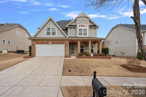 135 Rainberry Dr, Mooresville, NC, 28117-5833 | Card Image