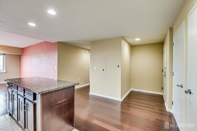 APT-2107 - 110 Somerset St, Townhouse with 2 bedrooms, 2 bathrooms and null parking in New Brunswick NJ | Image 20