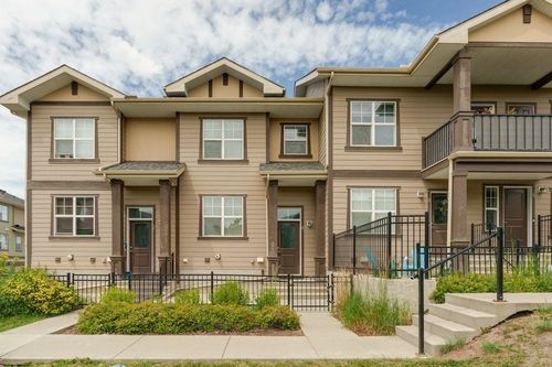 4 Evanscrest Gdns Nw, Calgary, AB, T3P0S1 | Card Image