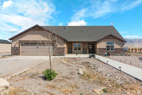 2975 N 5400 W, Malad City, ID, 83252-4920 | Card Image