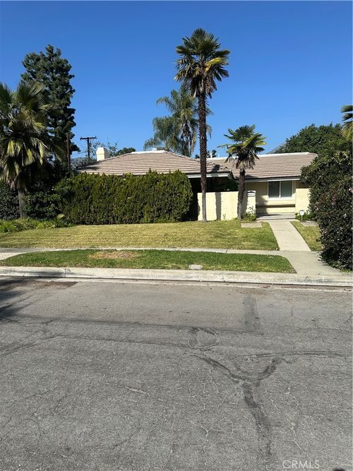 1669 N San Antonio Ave, Upland, CA, 91784-1855 | Card Image