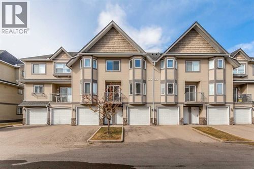 143 Cedarwood Lane Sw, Calgary, AB, T2W6J3 | Card Image