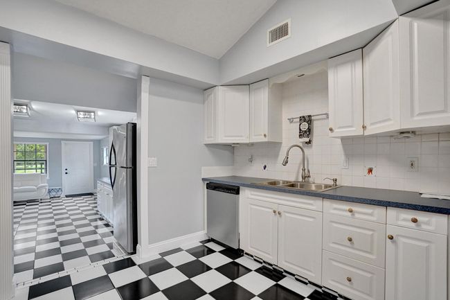 502 Rambling Drive Cir, House other with 5 bedrooms, 3 bathrooms and null parking in Wellington FL | Image 64