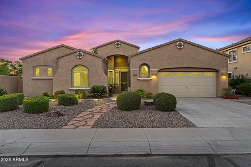 10226 E Lakeview Ave, Mesa, AZ, 85209-1235 | Card Image