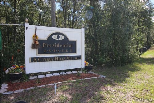 1011 E Bismark St, Hernando, FL, 34442-4729 | Card Image