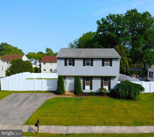 621 Rustic Dr, PERKASIE, PA, 18944-1034 | Card Image