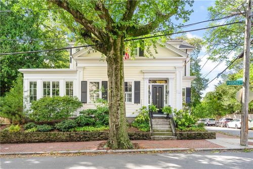 76 Prospect St, Providence, RI, 02906-1328 | Card Image