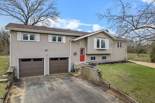 9560 Idell Avenue, Sparta, WI, 54656 | Card Image