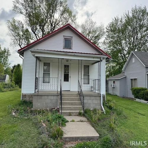 415 N Birch St, Dana, IN, 47847-8104 | Card Image