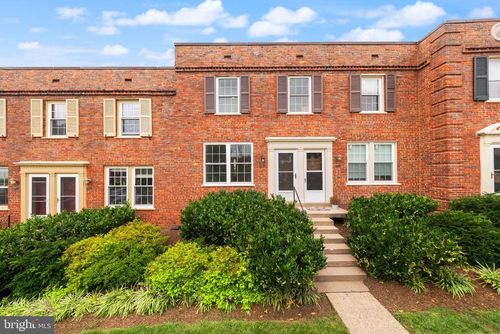 521-1400 S Edgewood St, ARLINGTON, VA, 22204-4900 | Card Image