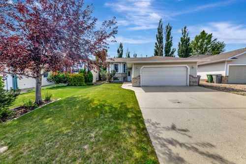 4028 60 Ave, Lloydminster, AB, T9V2S2 | Card Image