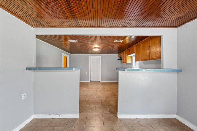 1560 Roadrunner Trl, House other with 3 bedrooms, 2 bathrooms and null parking in Riesel TX | Image 7