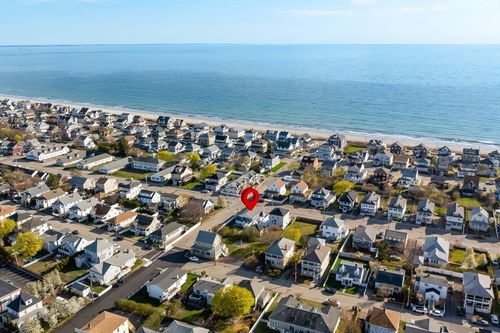 88 Revere St, Hull, MA, 02045-2509 | Card Image