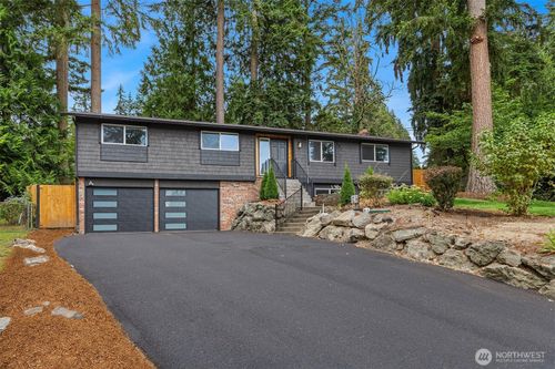 212 143rd Street Se, Everett, WA, 98208 | Card Image