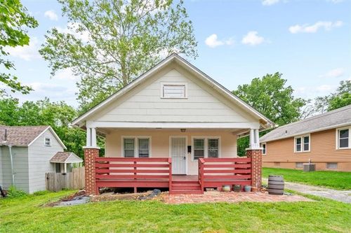 1111 S Cottage St, Independence, MO, 64050-4349 | Card Image