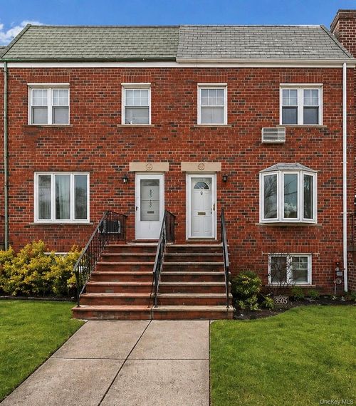 8505 67th Dr, Rego Park, NY, 11374-5201 | Card Image
