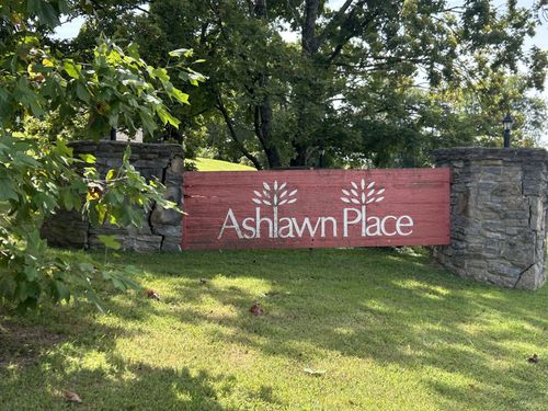 709 Ashlawn Pl, Nashville, TN, 37211-5853 | Card Image