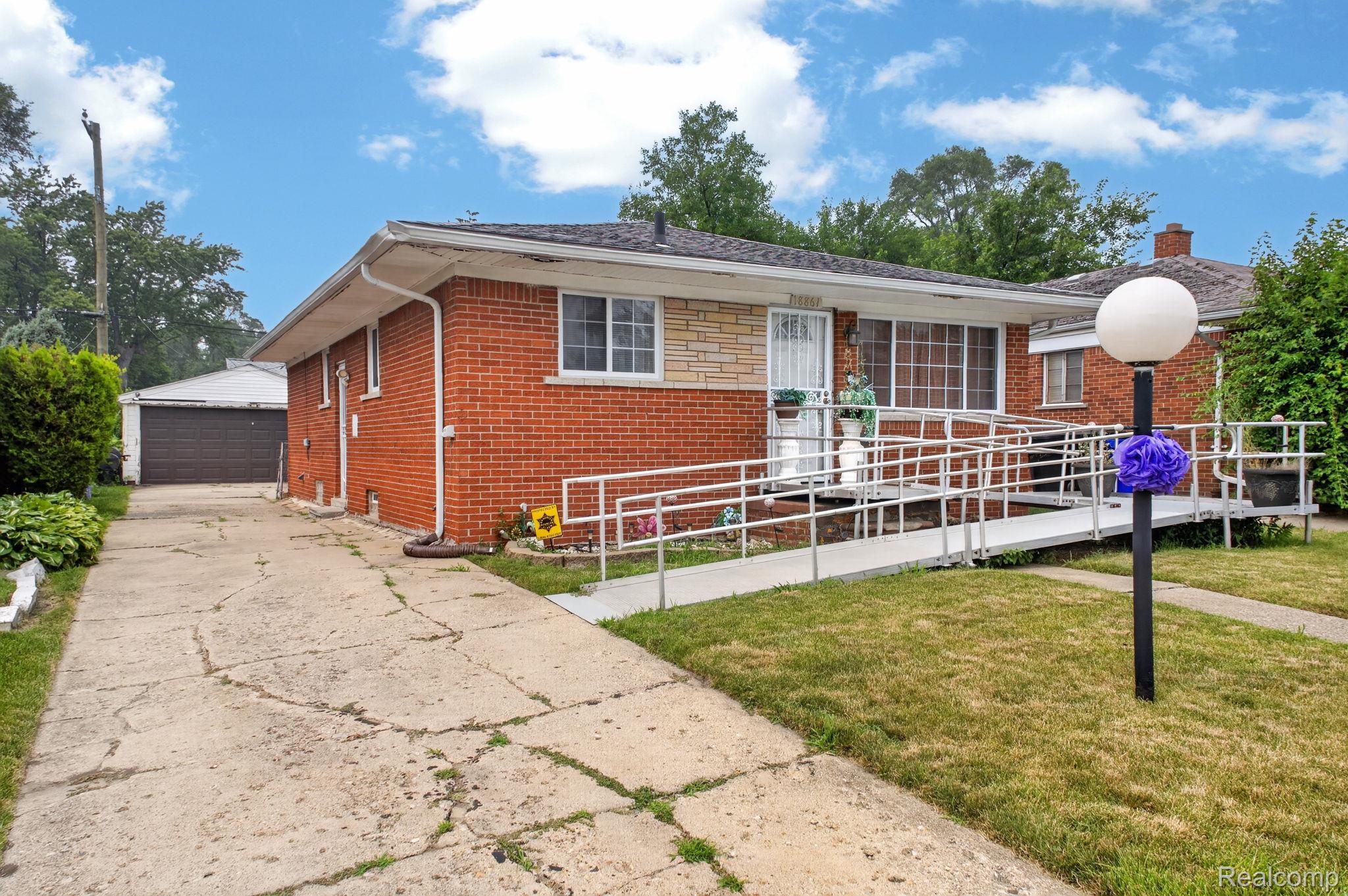 Residential in Detroit 2