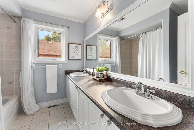 9 Mcneilage Crt, House other with 4 bedrooms, 5 bathrooms and 2 parking in Ajax ON | Image 27