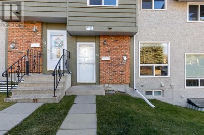 6915 Ranchview Dr Nw, Townhouse with 4 bedrooms, 3 bathrooms and 1 parking in Calgary AB | Image 3