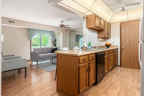207-4119 Karl Rd, Columbus, OH, 43224-2086 | Card Image
