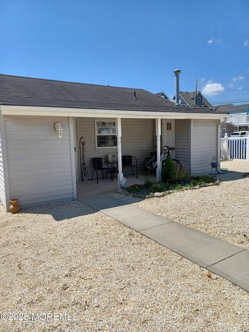 cottage-223 4th Ave, Seaside Heights, NJ, 08751-1134 | Card Image