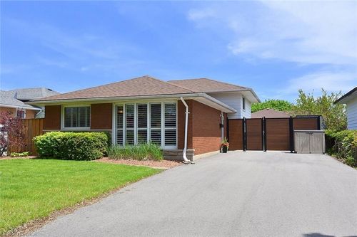 6 Palm Cres, Brantford, ON, N3R5G2 | Card Image