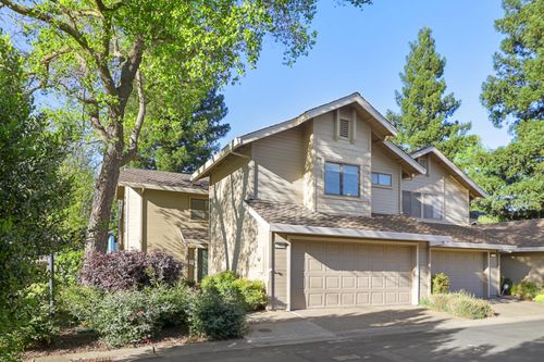 1932 University Park Drive, Sacramento, CA, 95825 | Card Image