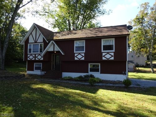 207 Stickles Pond Rd, Newton, NJ, 07860-6027 | Card Image