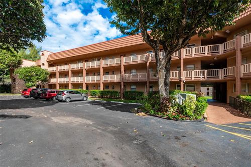 106-9881 Sunrise Lakes Blvd, Sunrise, FL, 33322-6289 | Card Image
