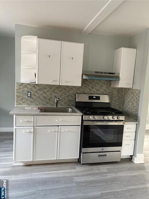 36 Ardale Rd, Paramus, NJ, 07652-2674 | Card Image